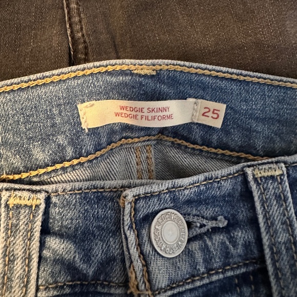 Levi’s cropped skinny jeans - Picture 3 of 4